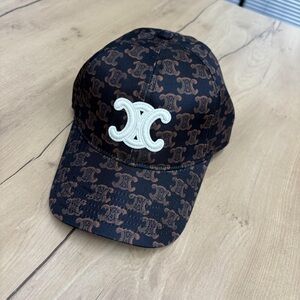 Celine fashionable baseball cap